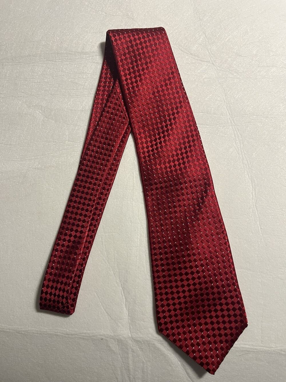 Donald J Trump Signature Collection Mens Red Silk Tie Geometric Necktie Luxury